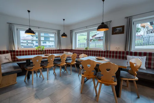 Zommkemma Lounge